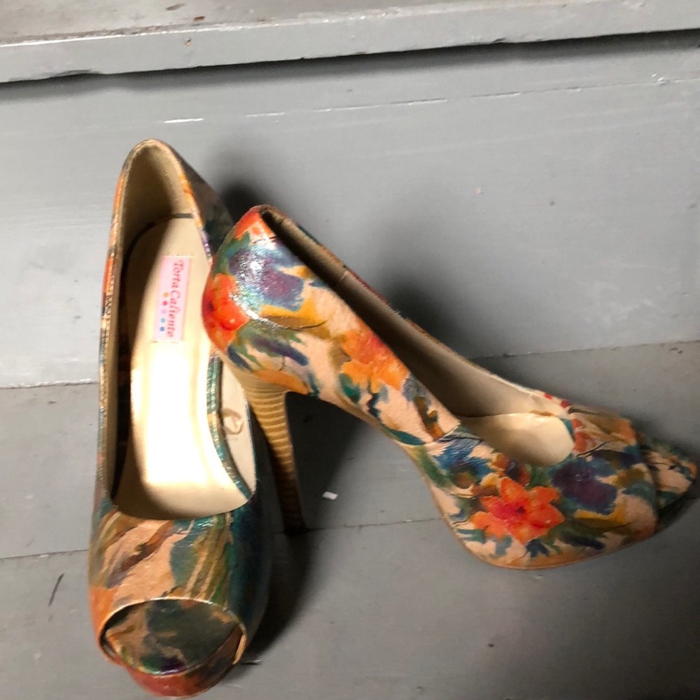 Multicolor heels - Picture 2 of 4